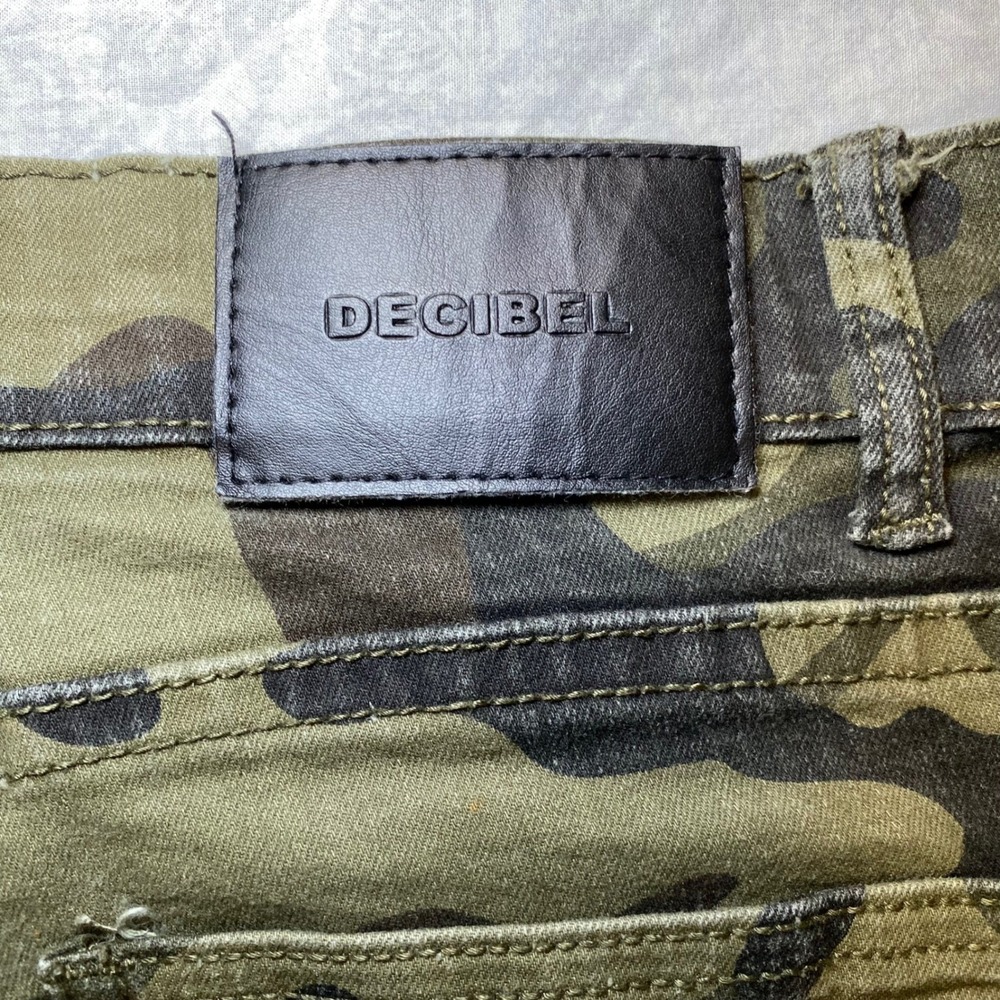Decibel Camo Cargo Shorts Men's 42 Orange Utility Strap Pocket Streetwear - Picture 7 of 10